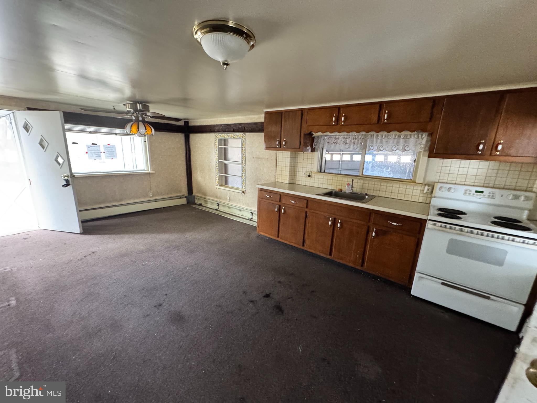 3372 Turkey Hill Road Stroudsburg, PA 18360 - Photo 10 of 18