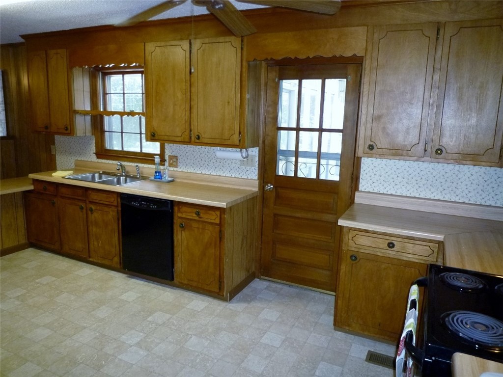 1906 Old Williamston Road Anderson, SC 29621 - Photo 21 of 28