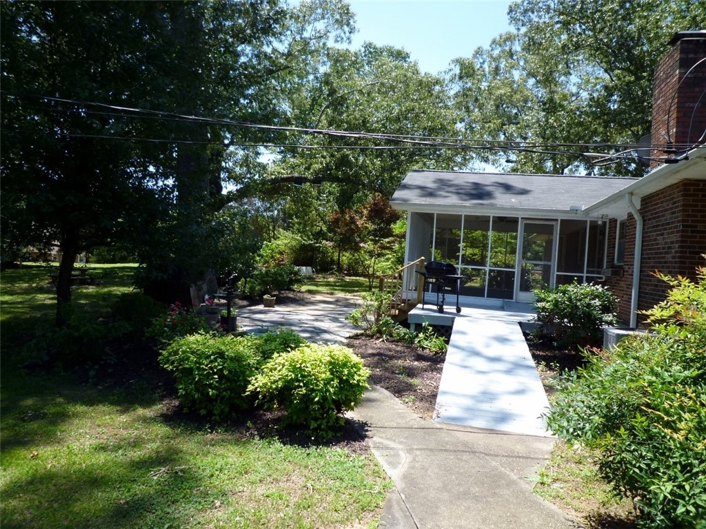 1906 Old Williamston Road Anderson, SC 29621 - Photo 5 of 28