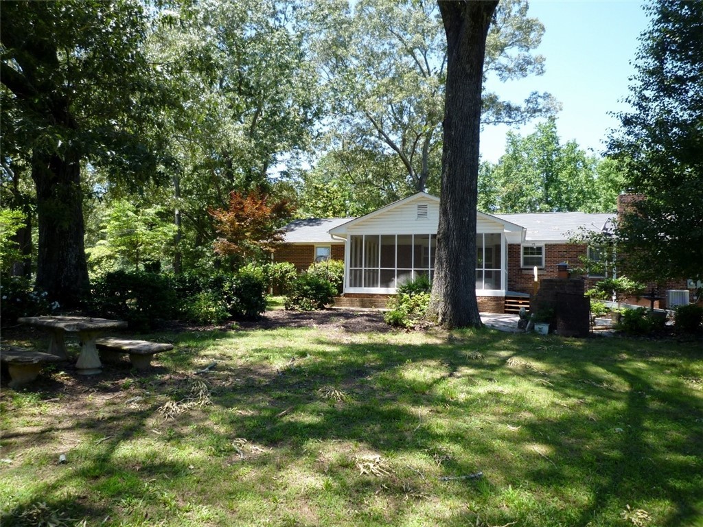 1906 Old Williamston Road Anderson, SC 29621 - Photo 9 of 28