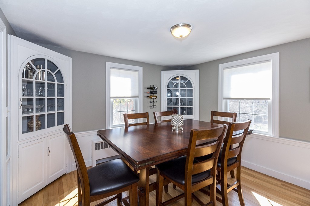 33 Wetherbee Road Waltham, MA 02453 - Photo 4 of 13 Gallery Image 4
