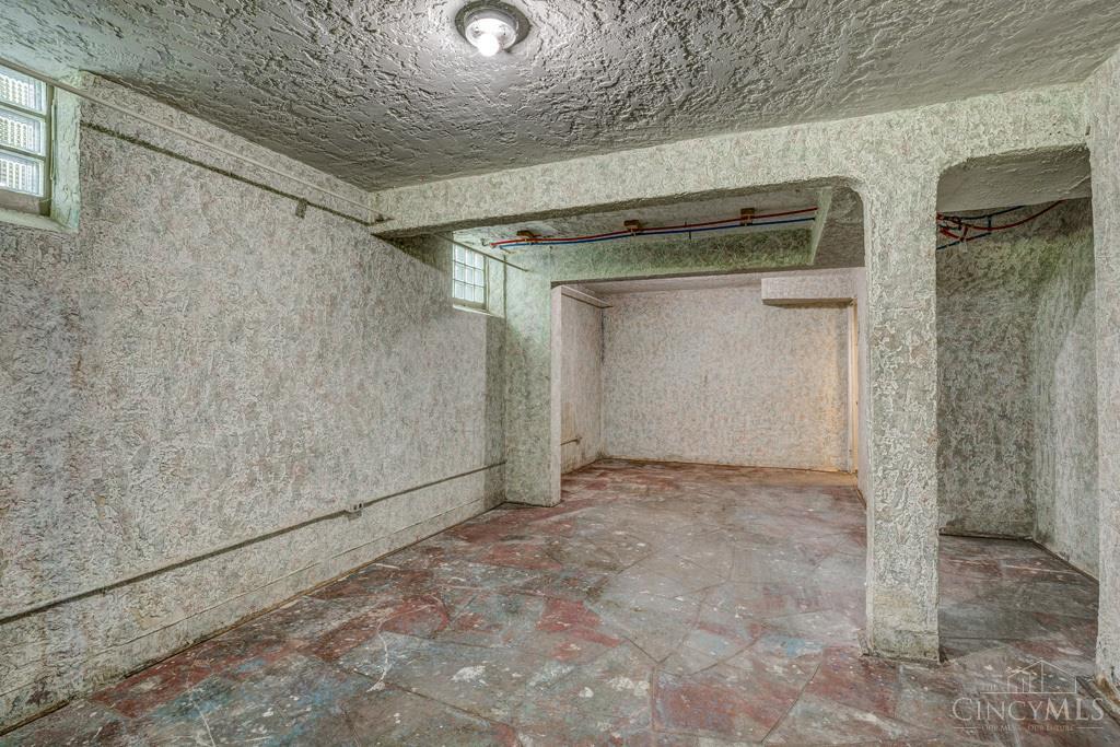 2546 West North Bend Road Cincinnati, OH 45239 - Photo 22 of 25 Gallery Image 22