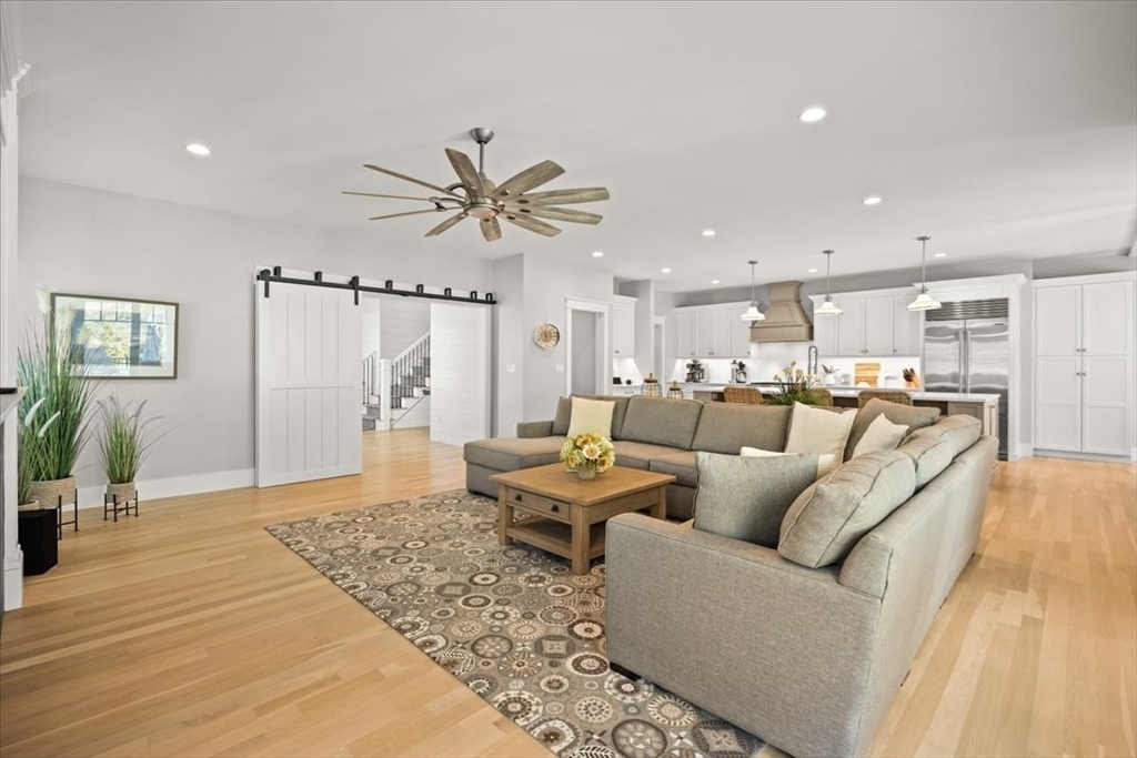 6 Cooper Hill Road Duxbury, MA 02332 - Photo 4 of 42