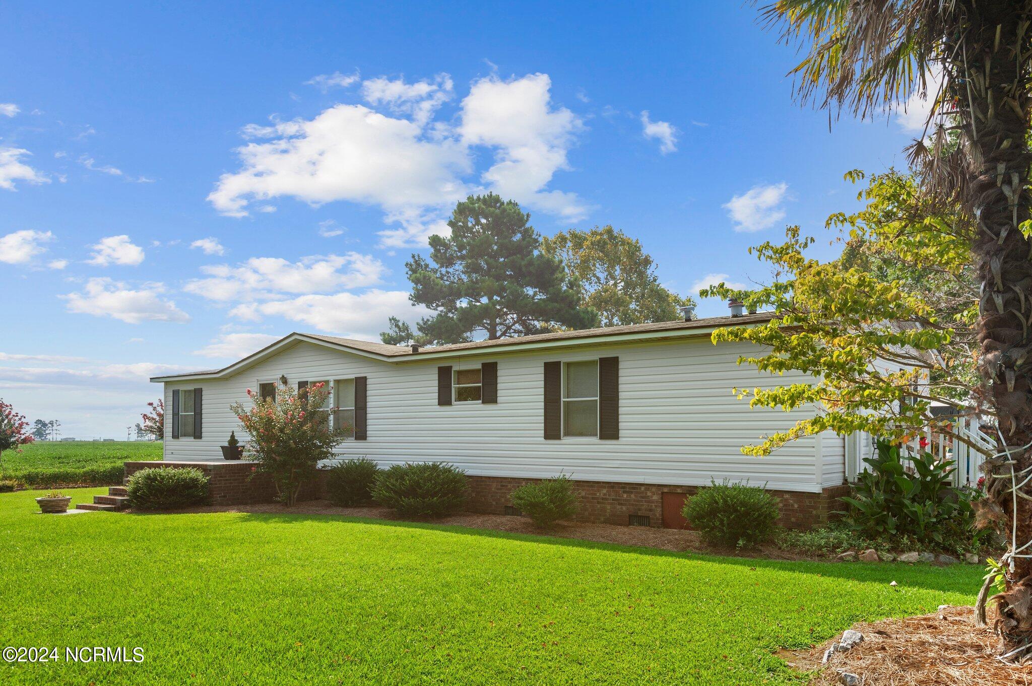 110 Norfleet Shores Road Belhaven, NC 27810 - Photo 2 of 43 31-web-or-mls-_DSC2717