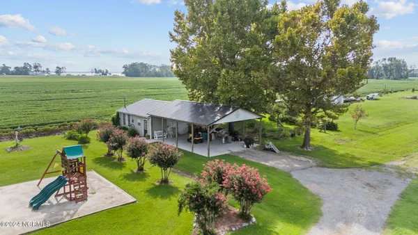 $270,000 | 110 Norfleet Shores Road, Belhaven, NC 27810