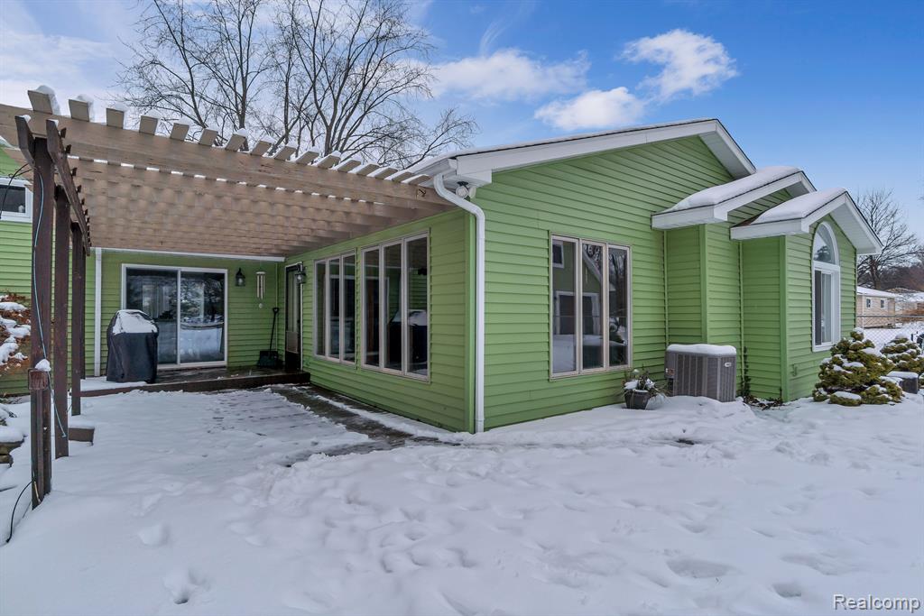 2379 Grove Park Road Fenton, MI 48430 - Photo 47 of 56