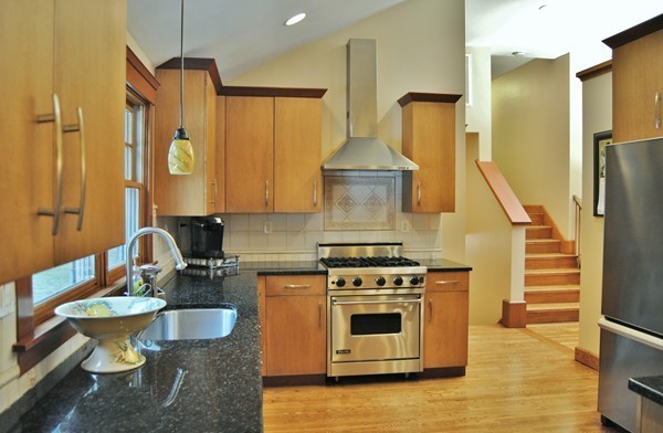 10 Lovell Road Lynnfield, MA 01940 - Photo 8 of 26 Gallery Image 8
