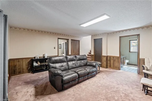 $328,000 | 328 Country Club Road, Wilkesboro, NC 28697