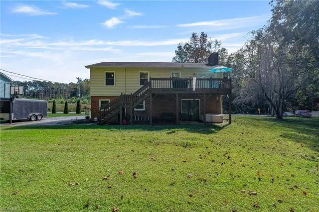 $328,000 | 328 Country Club Road, Wilkesboro, NC 28697