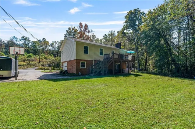$328,000 | 328 Country Club Road, Wilkesboro, NC 28697