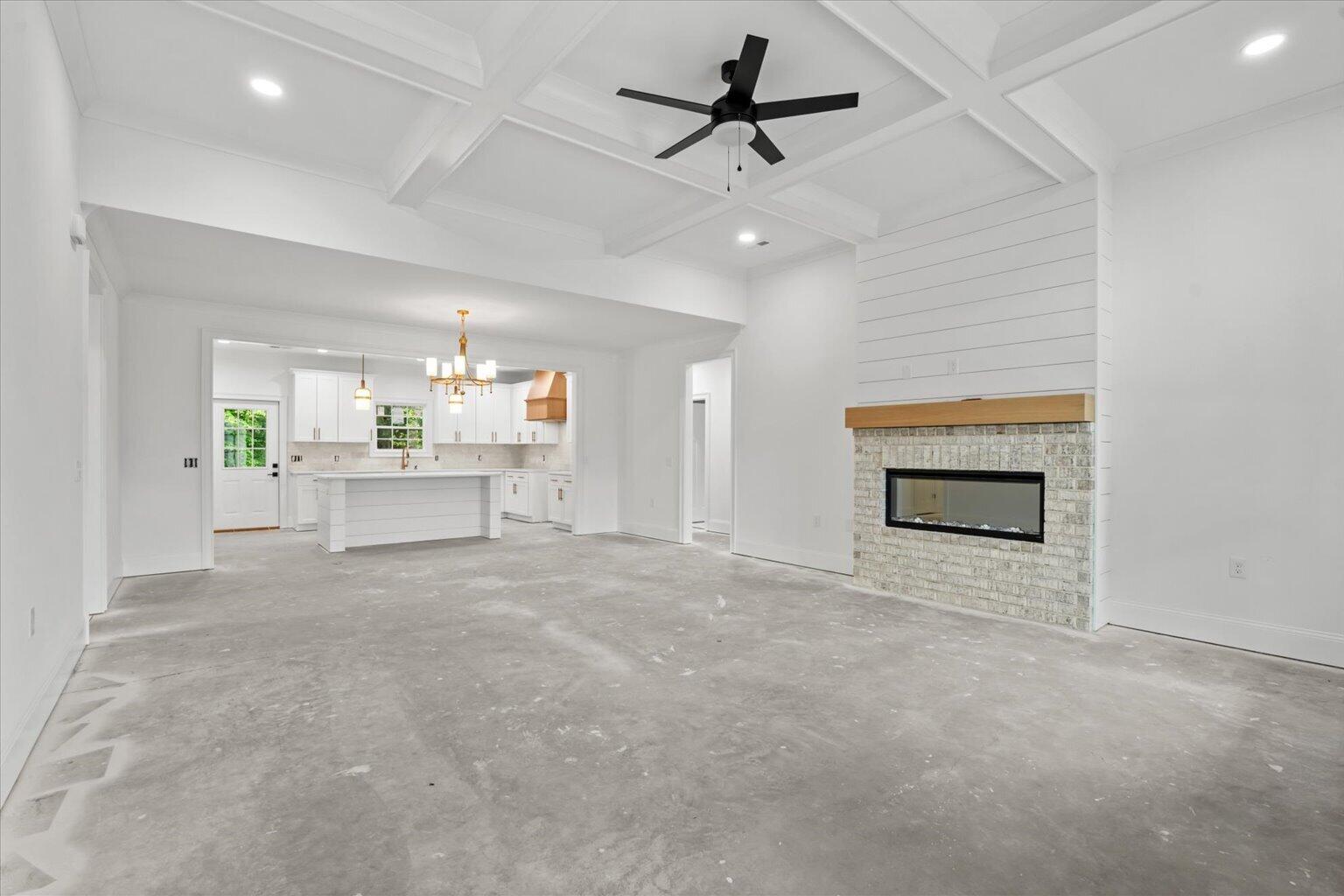 107 West Riley Street Chatsworth, GA 30705 - Photo 5 of 40 05-DSC07278