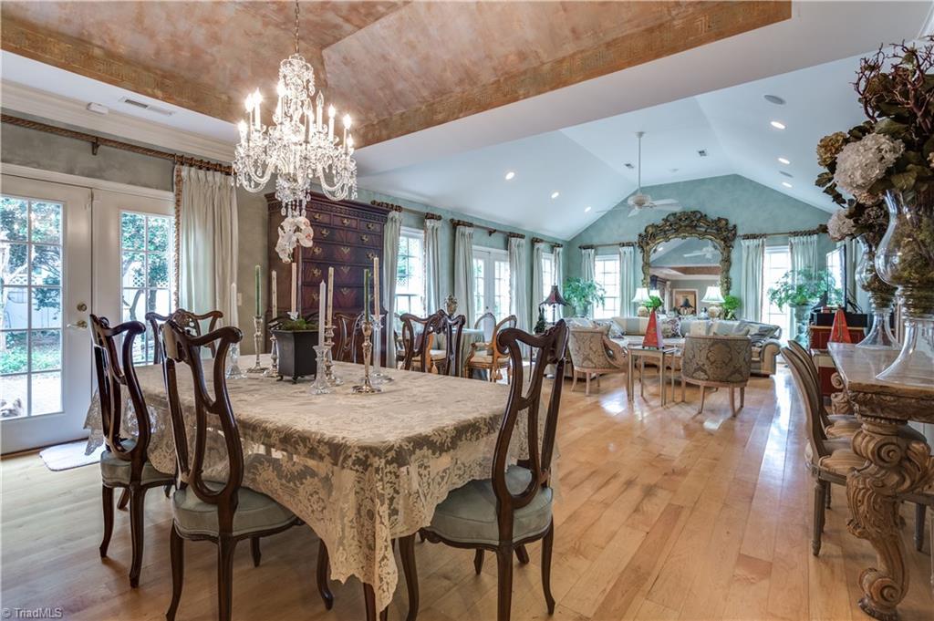 1106 Dover Road Greensboro, NC 27408 - Photo 12 of 26 Gallery Image 12