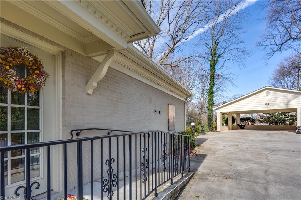 1106 Dover Road Greensboro, NC 27408 - Photo 3 of 26 Gallery Image 3