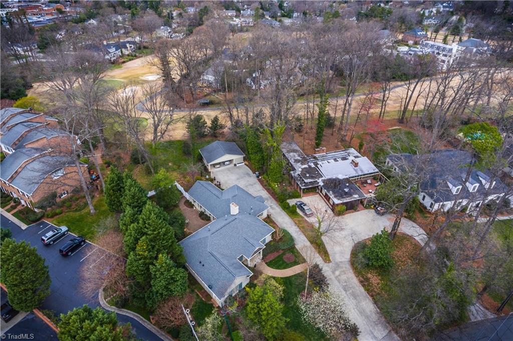1106 Dover Road Greensboro, NC 27408 - Photo 24 of 26 Gallery Image 24