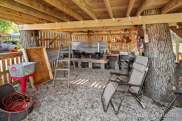 $439,000 | 1889 East 40th Street, White Cloud, MI 49349