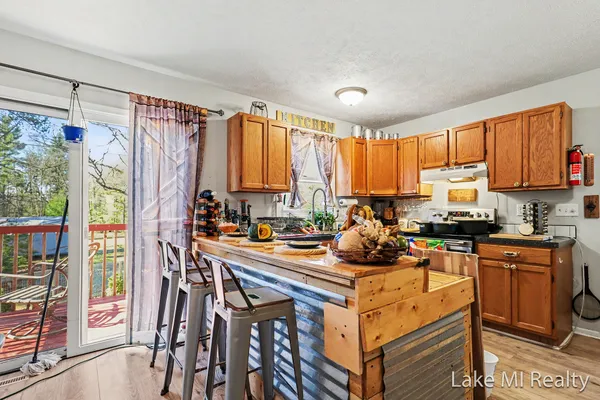 $439,000 | 1889 East 40th Street, White Cloud, MI 49349