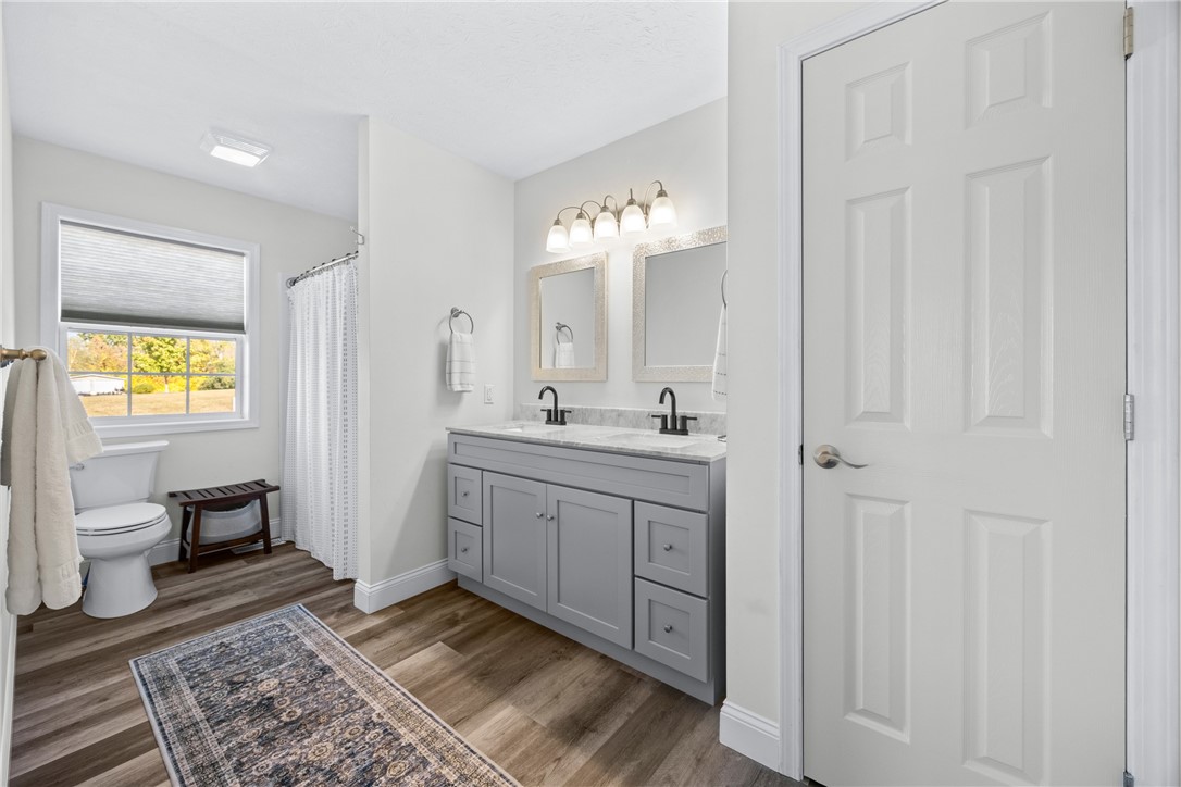 4 Keuka View Estates Road Milo, NY 14527 - Photo 26 of 43 Primary en-suite bathroom