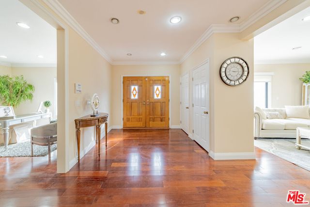 $7,900 | 3769 Prestwick Drive, Los Angeles, CA 90027