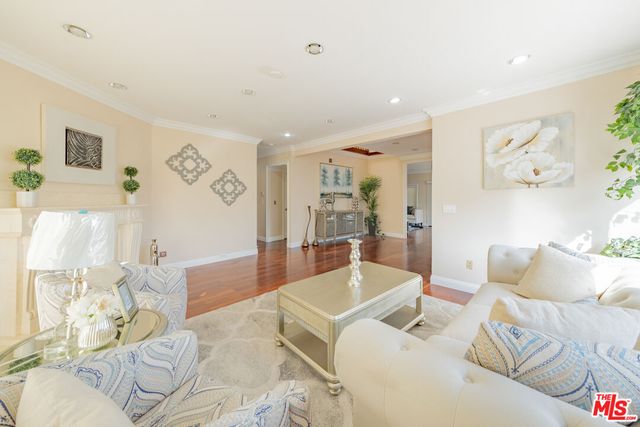 $7,900 | 3769 Prestwick Drive, Los Angeles, CA 90027