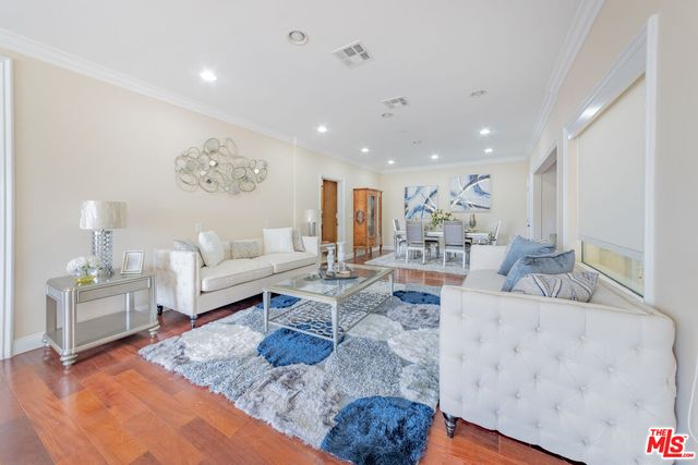 $7,900 | 3769 Prestwick Drive, Los Angeles, CA 90027