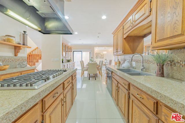 $7,900 | 3769 Prestwick Drive, Los Angeles, CA 90027