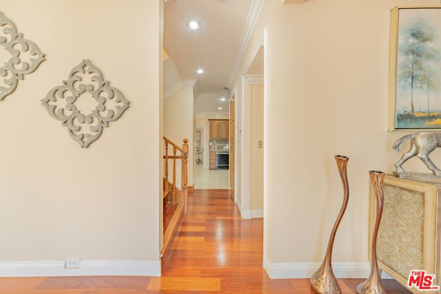 $7,900 | 3769 Prestwick Drive, Los Angeles, CA 90027