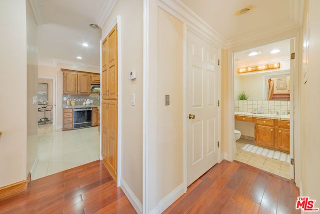 $7,900 | 3769 Prestwick Drive, Los Angeles, CA 90027