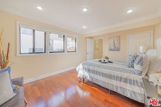 $7,900 | 3769 Prestwick Drive, Los Angeles, CA 90027