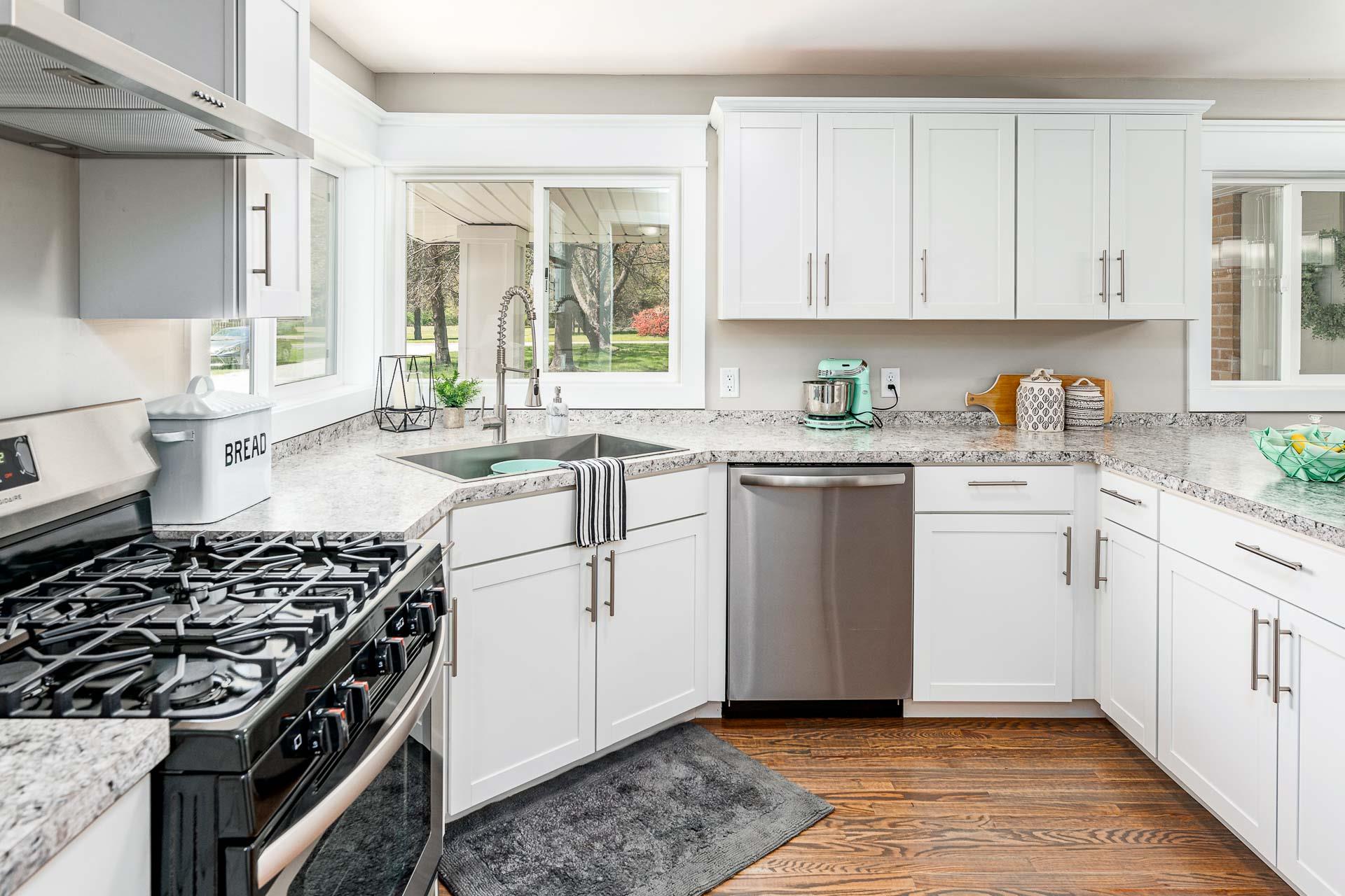 56700 Sundown Road South Bend, IN 46619 - Photo 10 of 29 Gallery Image 10