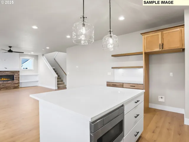 $640,000 | 2235 East Otter Loop, Unit 60, La Center, WA 98629