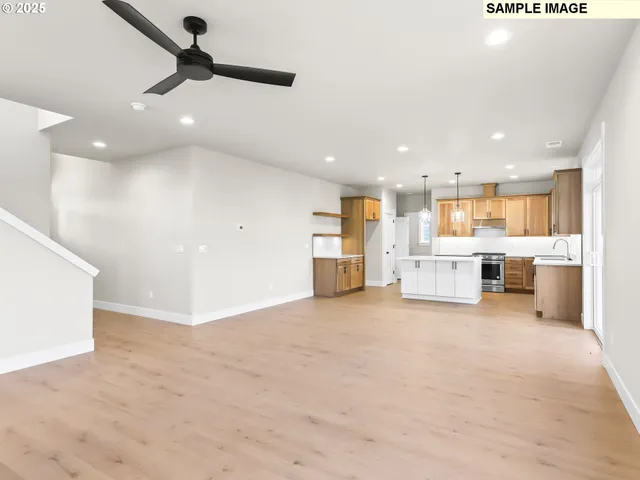 $640,000 | 2235 East Otter Loop, Unit 60, La Center, WA 98629