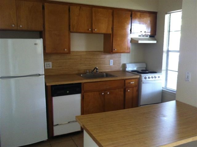 621 West 37th Street, Unit 103 Austin, TX 78705 - Photo 4 of 8