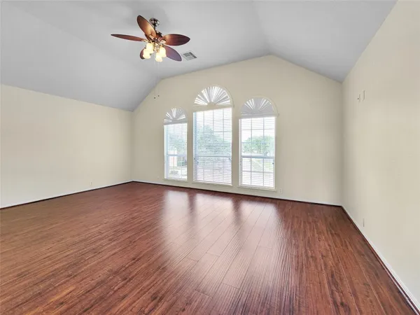 $2,245 | 19843 Youpon Leaf Way, Houston, TX 77084