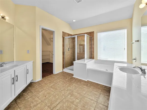 $2,245 | 19843 Youpon Leaf Way, Houston, TX 77084