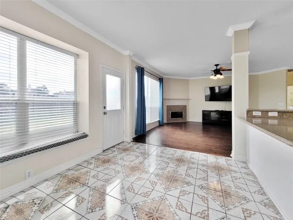 $2,245 | 19843 Youpon Leaf Way, Houston, TX 77084