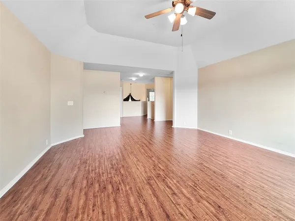 $2,245 | 19843 Youpon Leaf Way, Houston, TX 77084