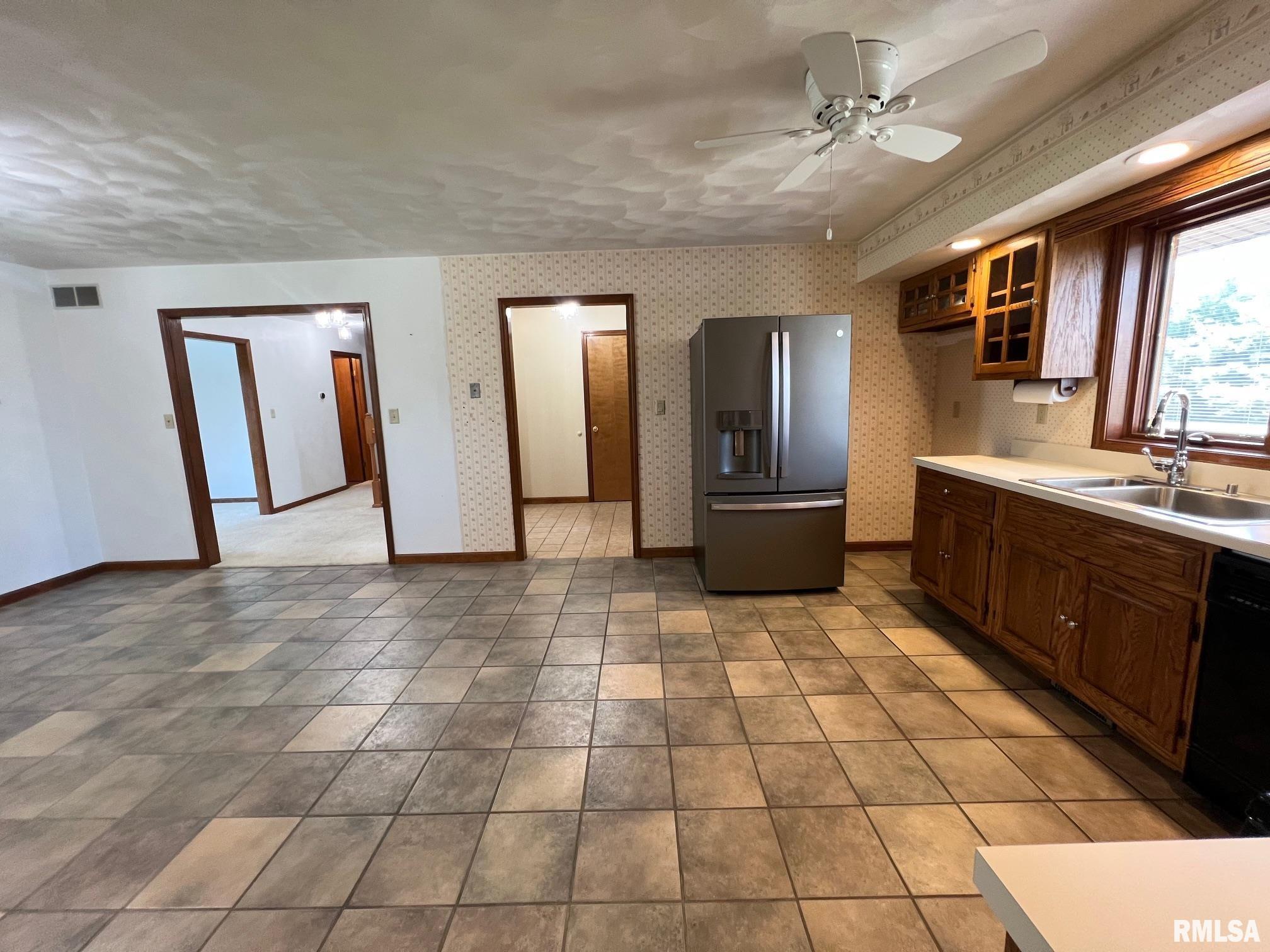 16494 Highway 29 Athens, IL 62613 - Photo 11 of 39 Gallery Image 11