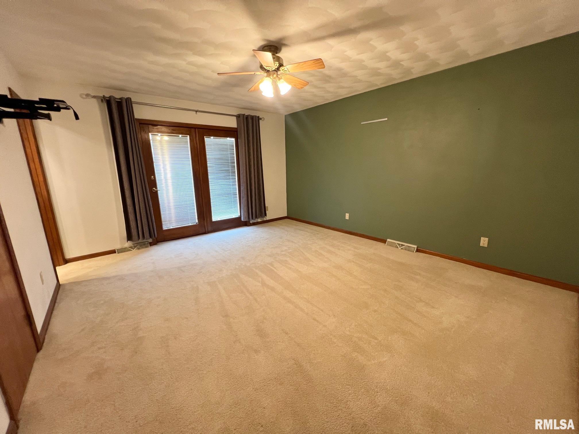 16494 Highway 29 Athens, IL 62613 - Photo 17 of 39 Gallery Image 17
