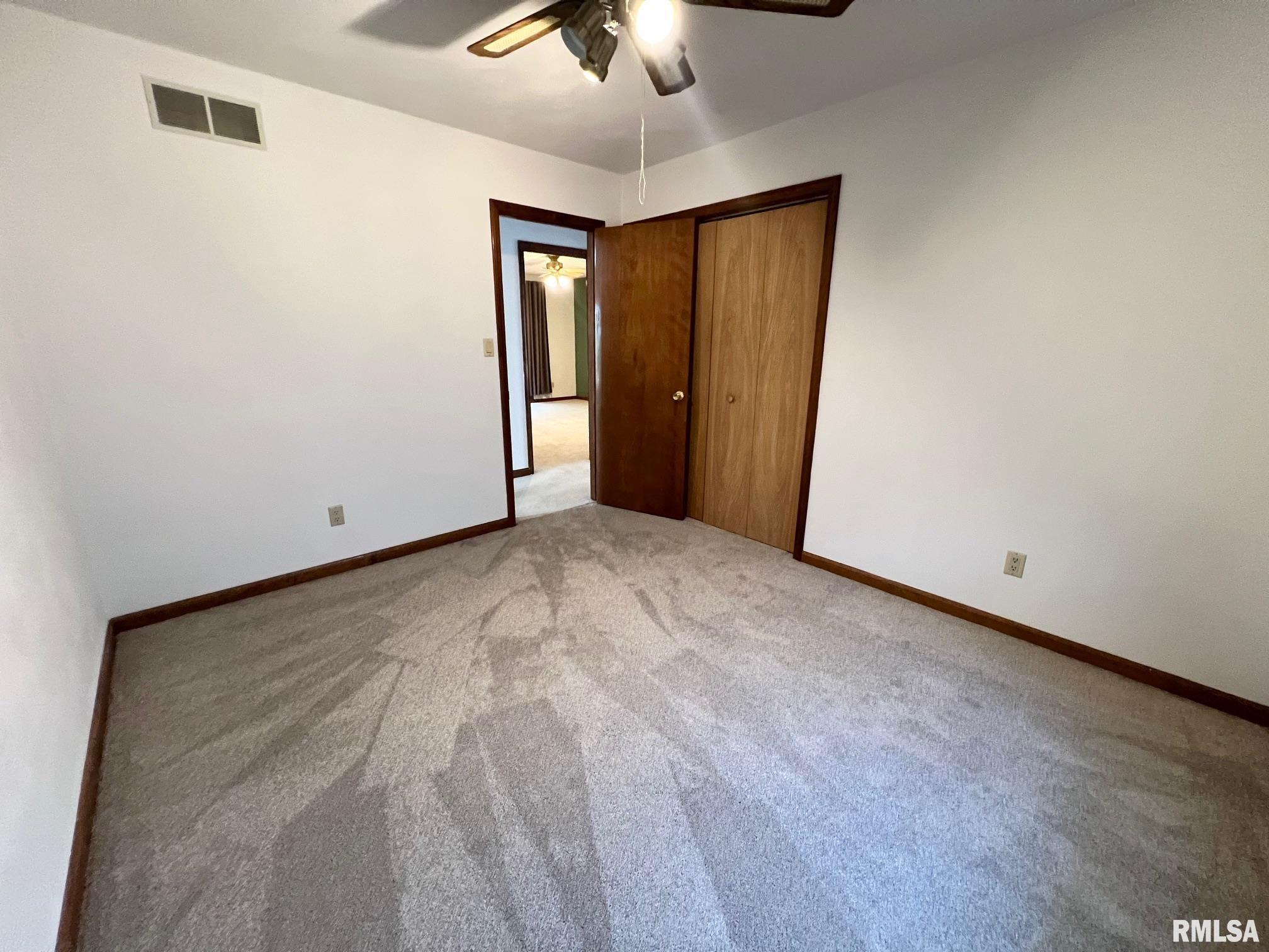 16494 Highway 29 Athens, IL 62613 - Photo 24 of 39 Gallery Image 24