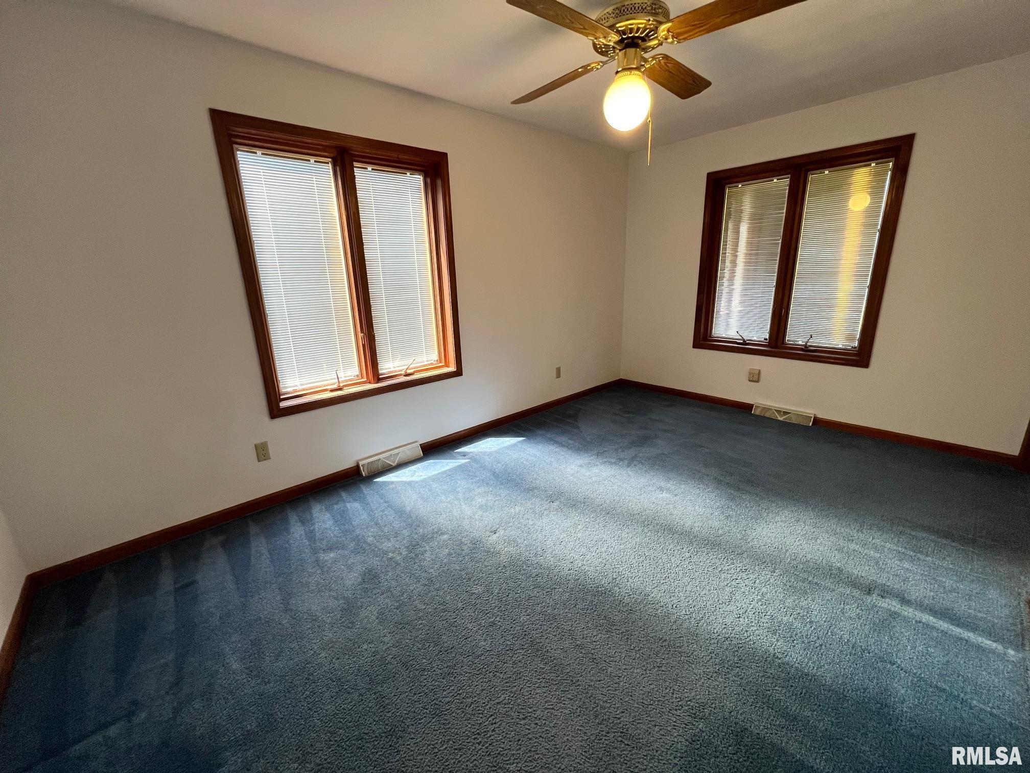 16494 Highway 29 Athens, IL 62613 - Photo 27 of 39 Gallery Image 27