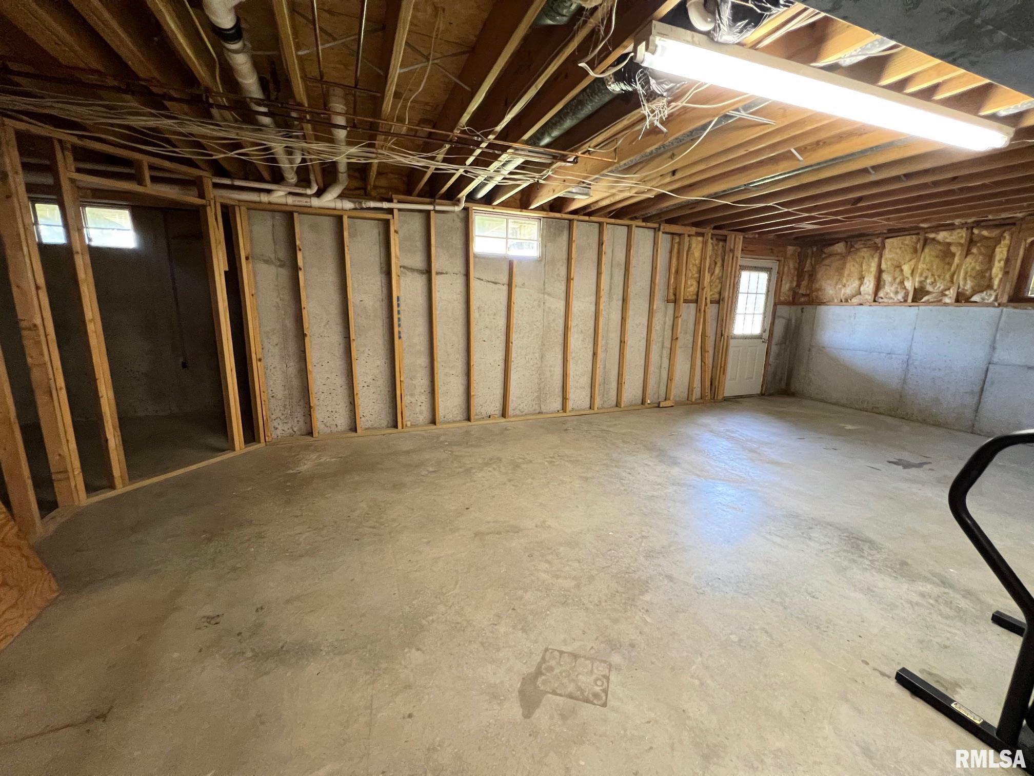 16494 Highway 29 Athens, IL 62613 - Photo 33 of 39 Gallery Image 33