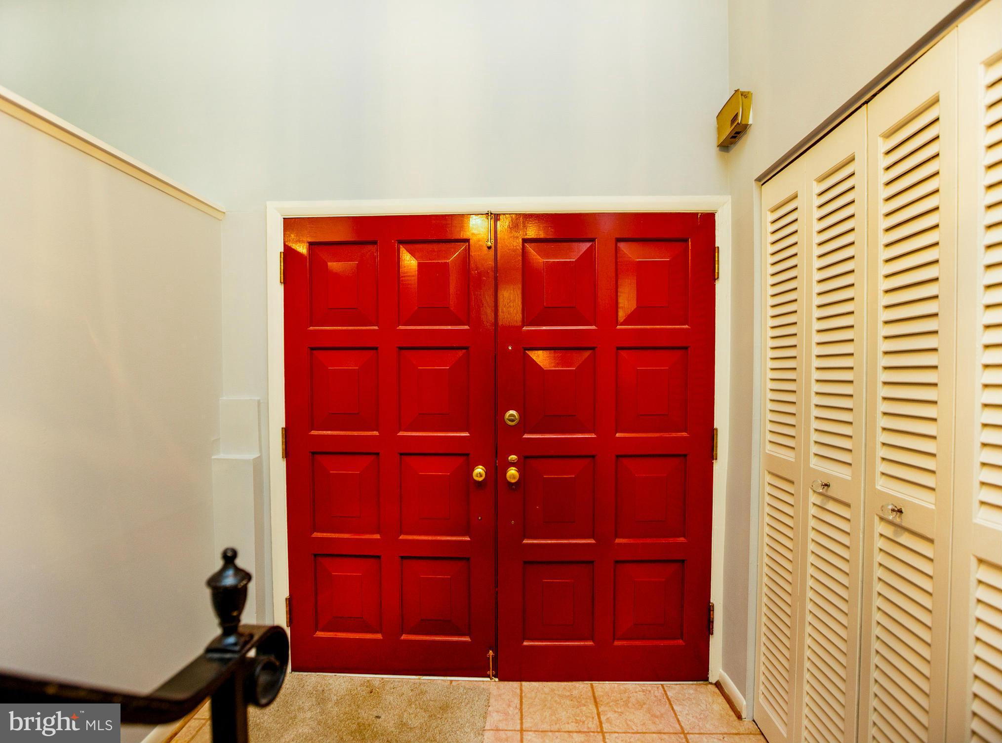 7312 Kathydale Road Pikesville, MD 21207 - Photo 3 of 30 Beautiful double front doors