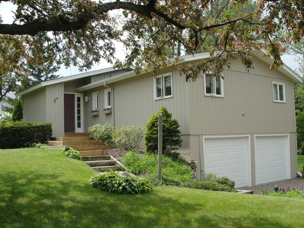 66 Birch Road Shelburne, VT 05482 - Photo 2 of 29 Gallery Image 2