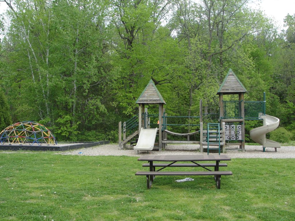 66 Birch Road Shelburne, VT 05482 - Photo 28 of 29 Gallery Image 28