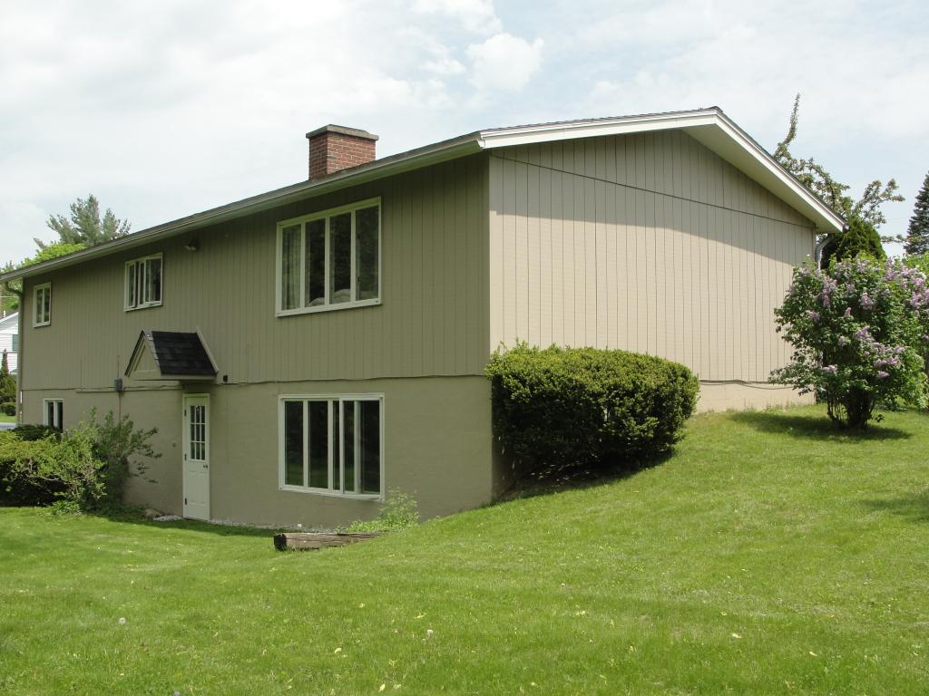 66 Birch Road Shelburne, VT 05482 - Photo 5 of 29 Gallery Image 5