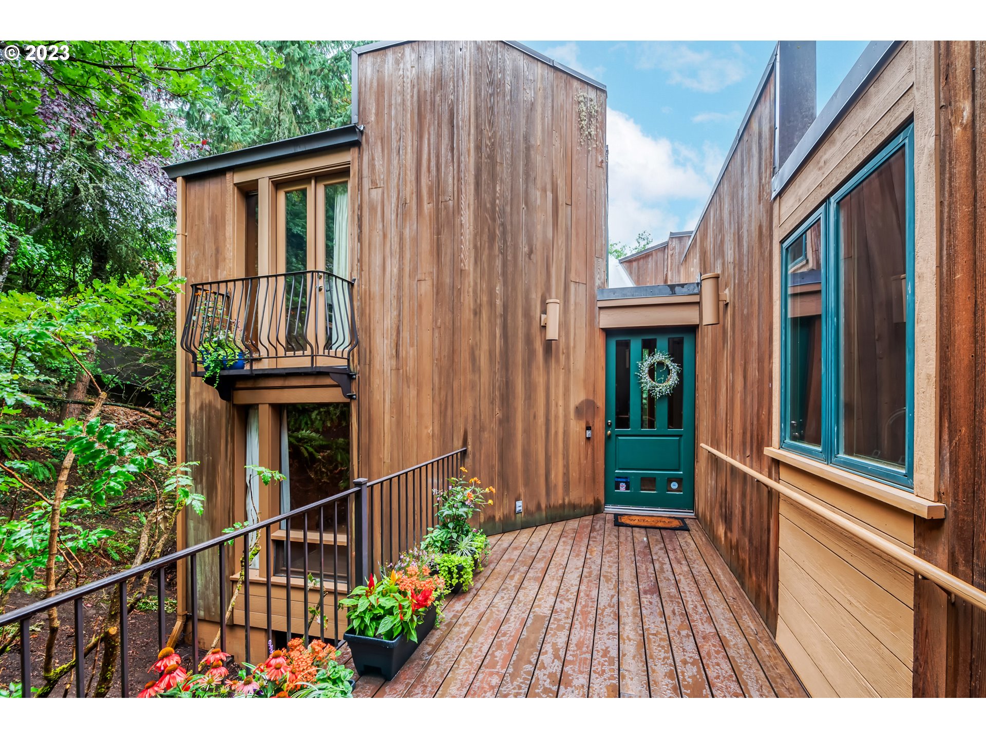2650 Cresta De Ruta Street Eugene, OR 97403 - Photo 2 of 31 Gallery Image 2