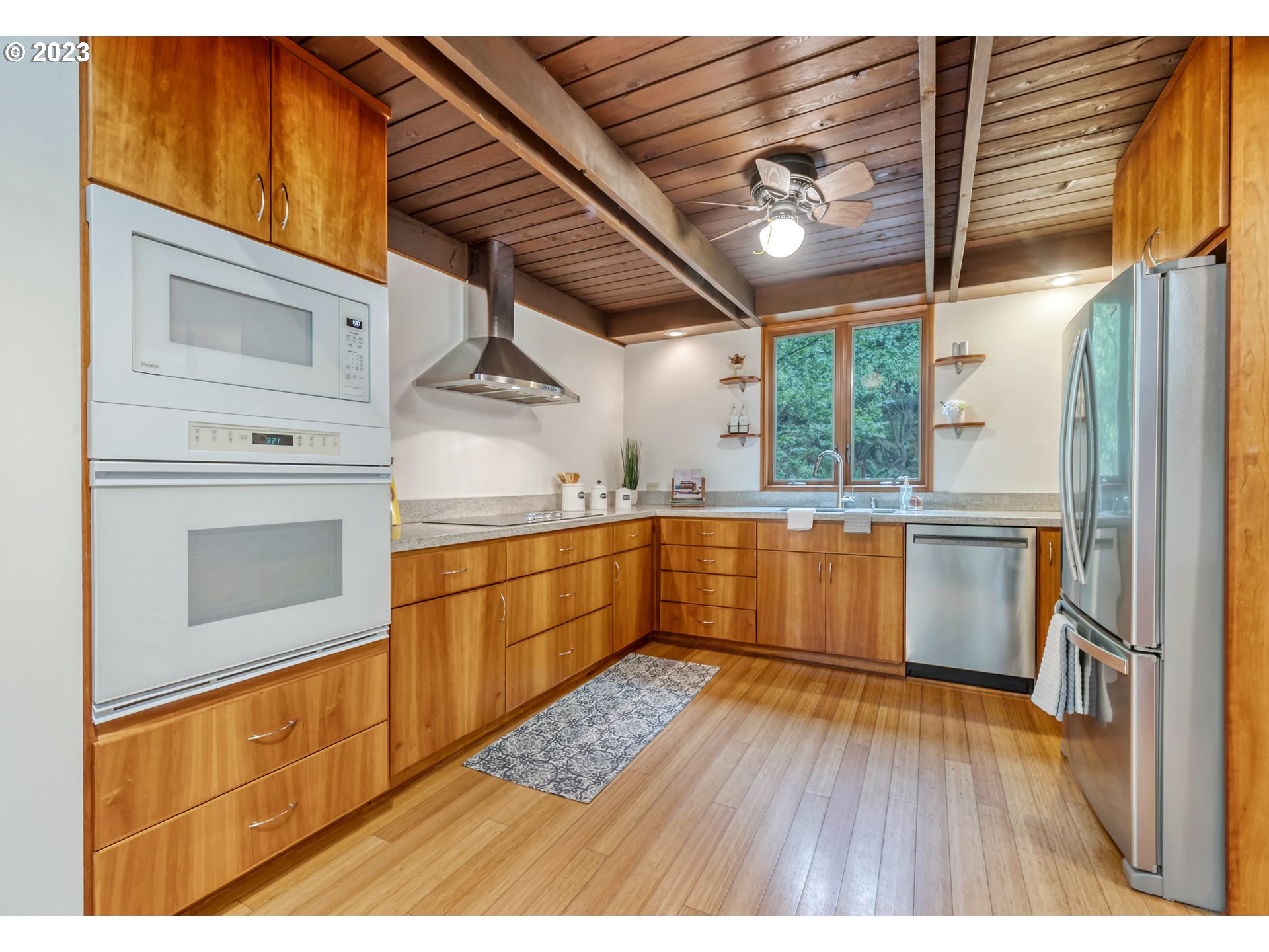 2650 Cresta De Ruta Street Eugene, OR 97403 - Photo 10 of 31 Gallery Image 10