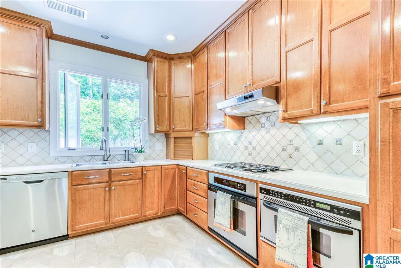 24 Woodhill Road Birmingham, AL 35213 - Photo 24 of 49