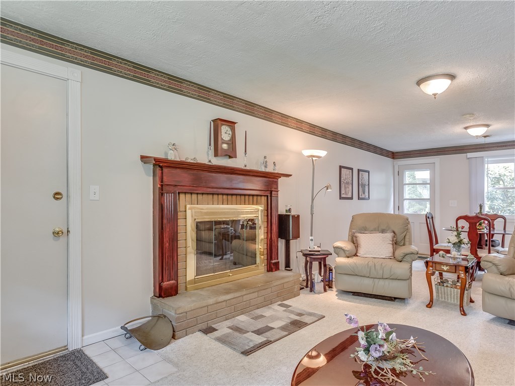 410 Sandhurst Road Akron, OH 44333 - Photo 5 of 35 Gallery Image 5