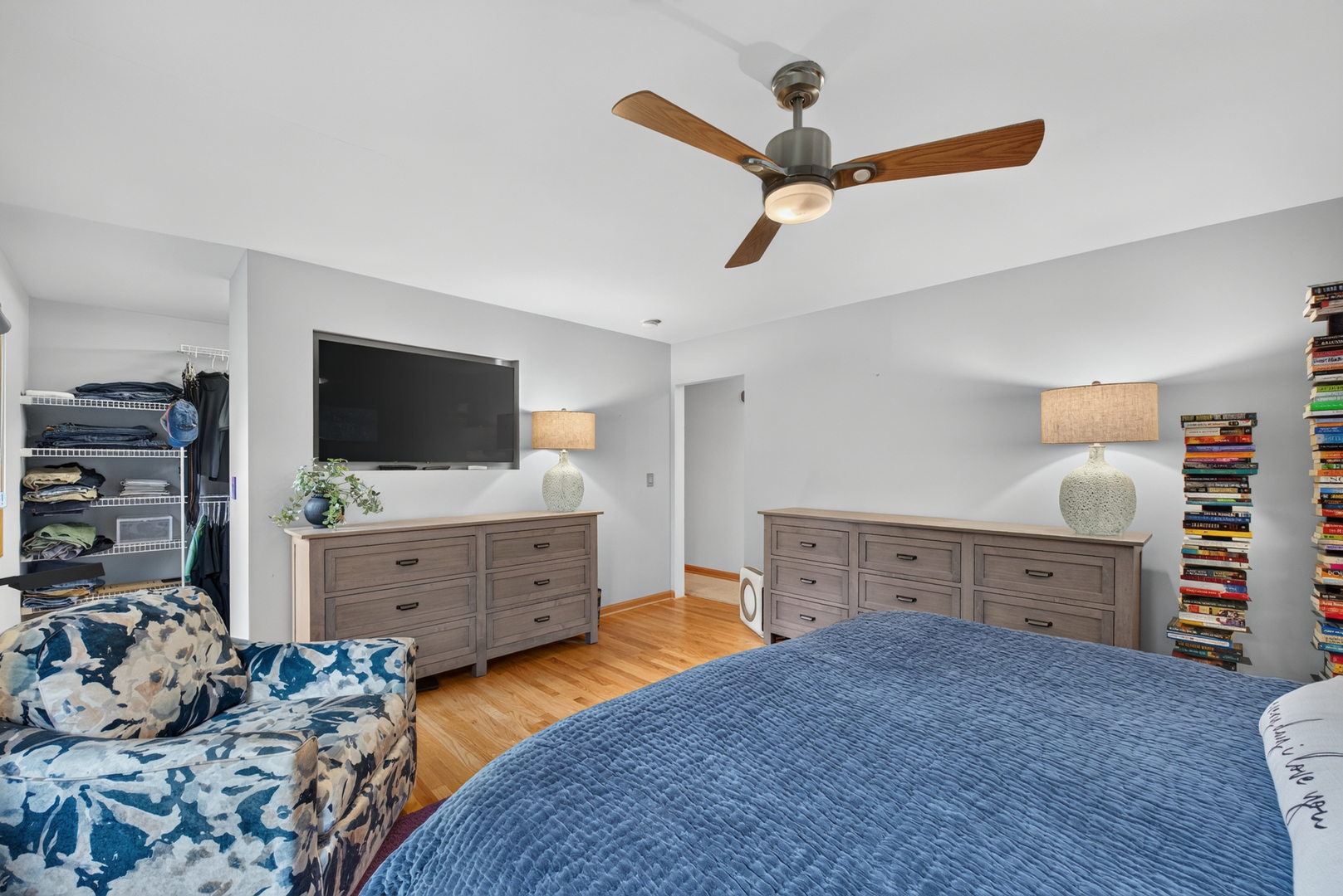 220 East Hillside Road Naperville, IL 60540 - Photo 22 of 57 Gallery Image 22